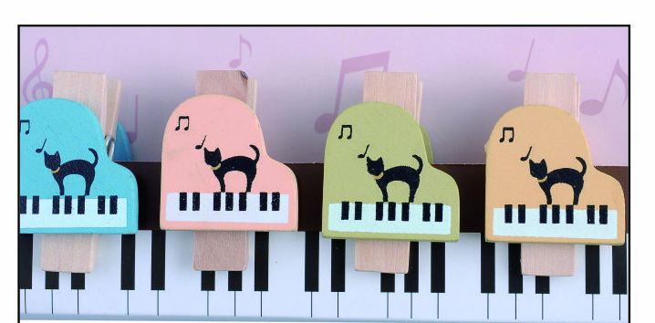 Music Note Wood Clip