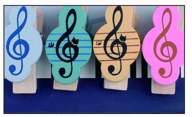 Music Note Wood Clip